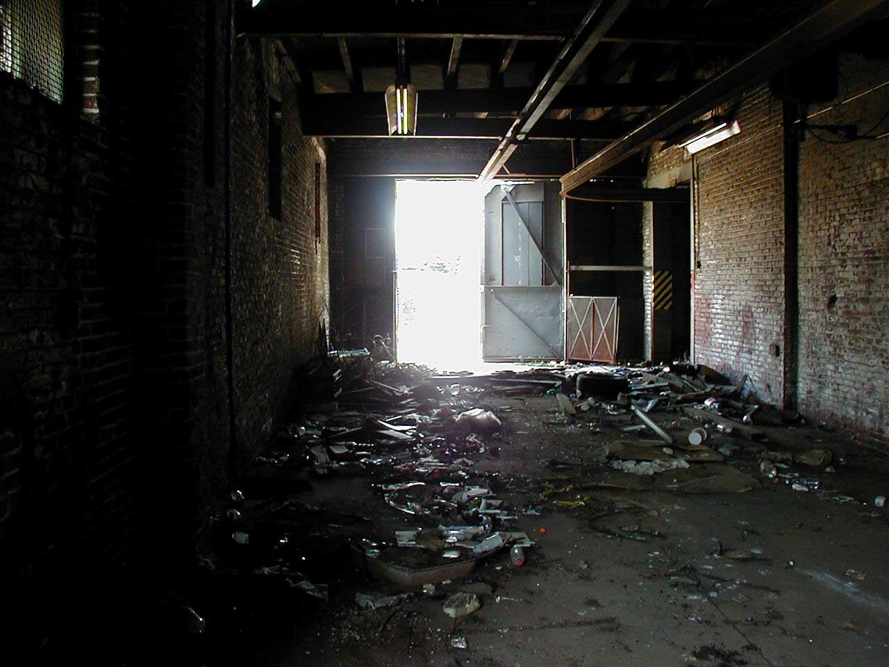 516–522 West Street, view from Henry Street, July 1, 2001