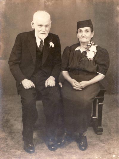 Max and Yetta Bush family, 1503 Wildwood Avenue, 1930s–1960s