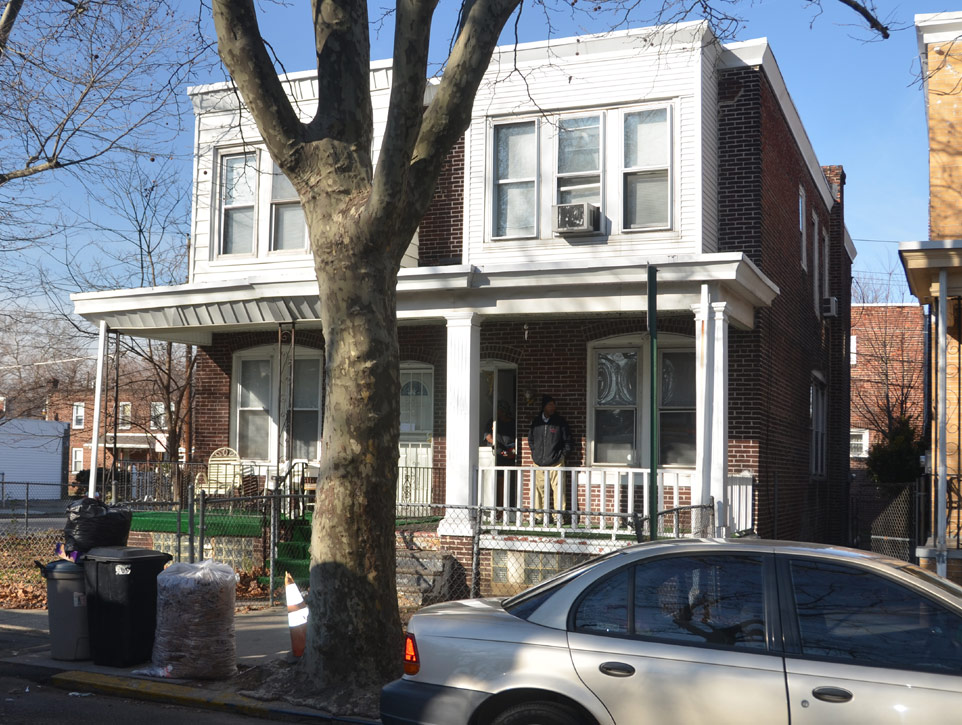 1501–1503 Wildwood Avenue, January 4, 2012