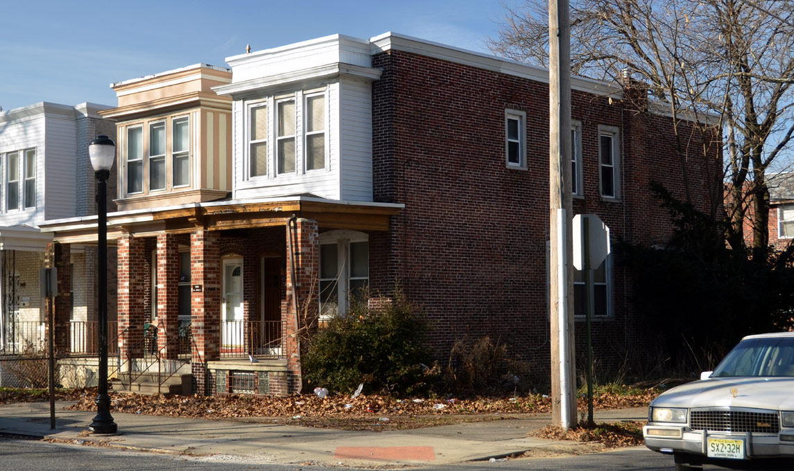 1517–1519 Wildwood Avenue, January 4, 2012