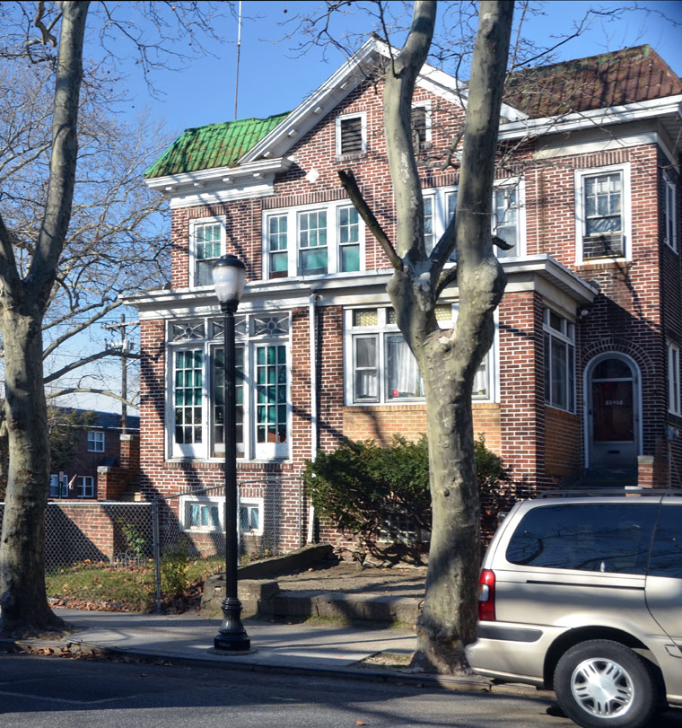 1525–1527 Wildwood Avenue, January 4, 2012