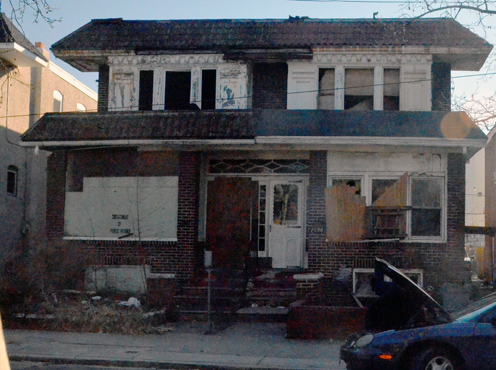 1538–1540 Wildwood Avenue, January 4, 2012