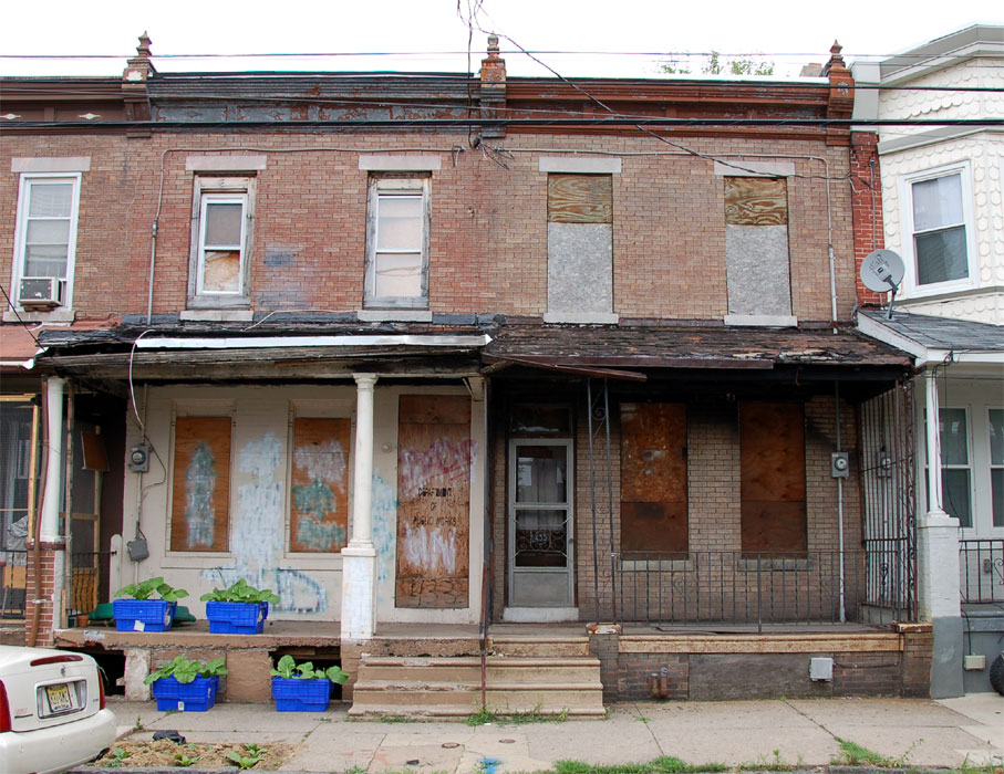 433 and 435 Winslow Street — June 27, 2011
