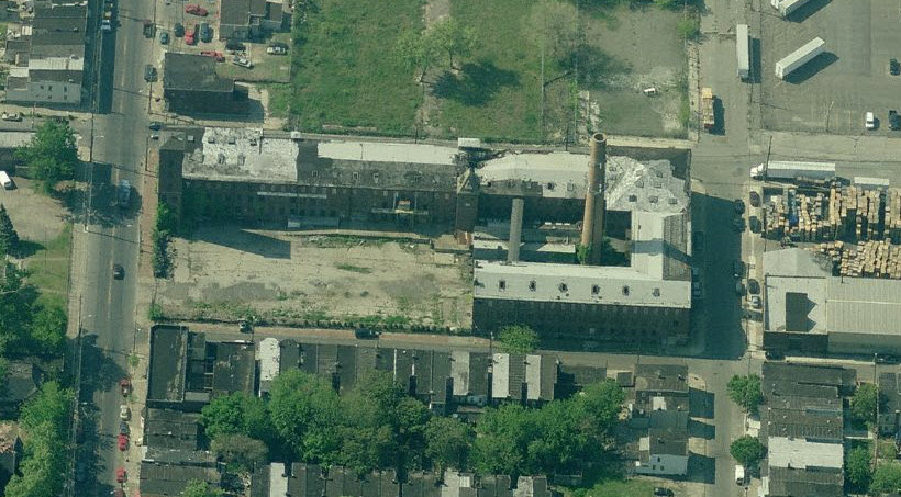 Aerial view of the 400 block of Winslow Street circa 2010