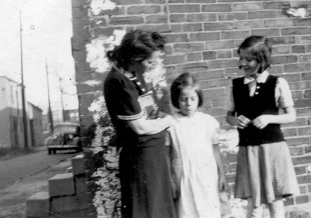 Three girls at 34 Wood Street, 1946
