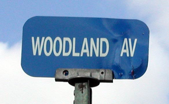 Intersection of South 6th Street and Woodland Avenue, February 2004
