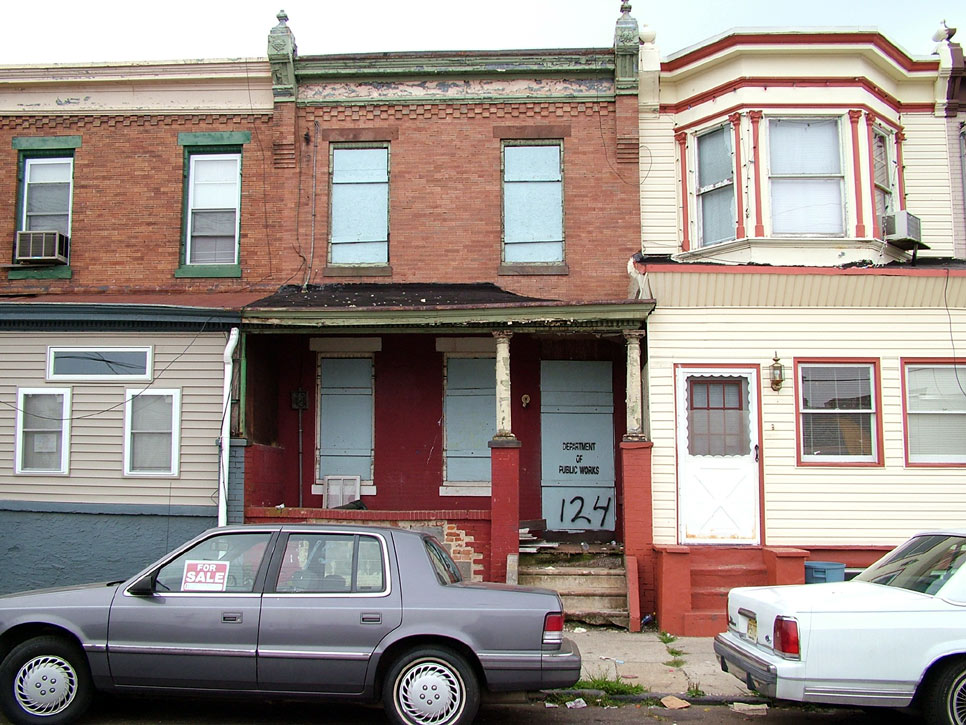 124 York Street — Photograph Taken July 8, 2004