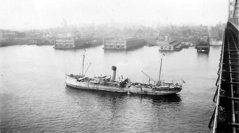 Benjamin Franklin Bridge from the Camden side, 1929, photo by Warren Fairess