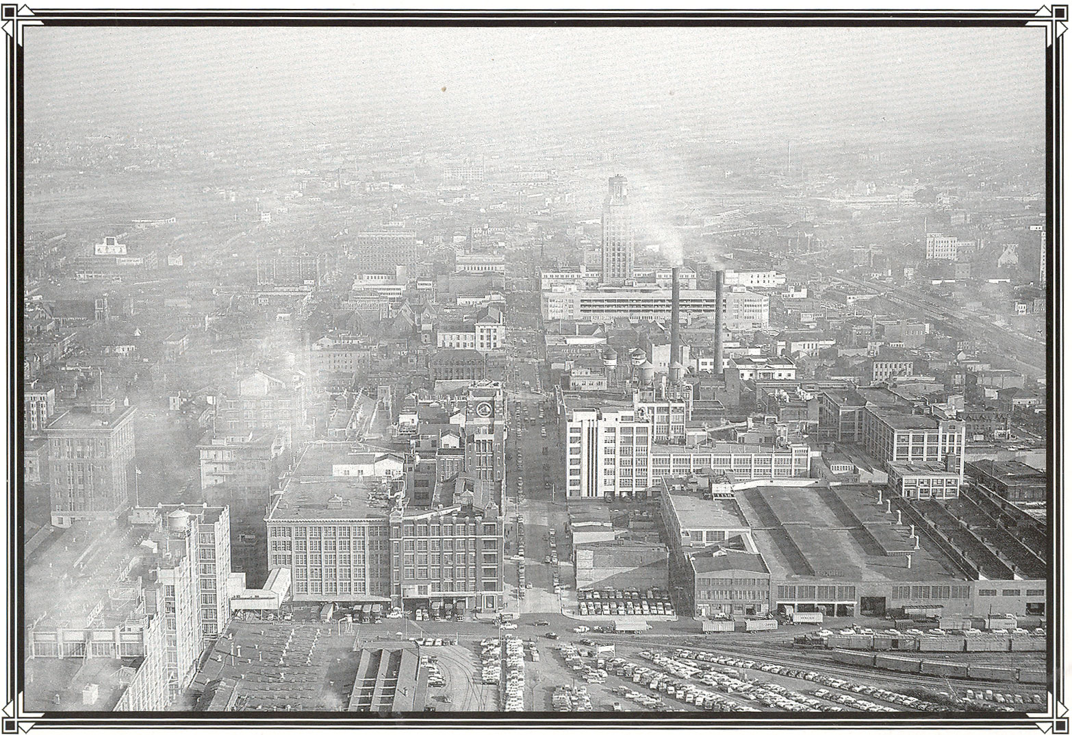 1952 aerial view looking east along Market Street from the Ferry Terminal