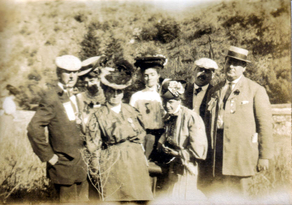 Camden Elks at Pike's Peak, 1906 — Jennie Gondolff in center