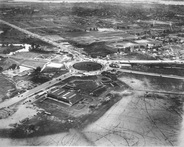 Aerial view of Central Airport and Airport Circle, mid-1930s