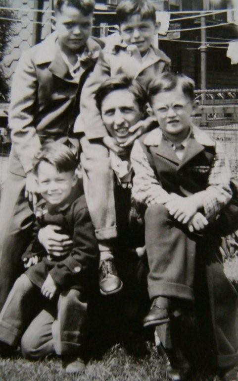 Joseph Seddon Sr. with Joe Jr. and cousins from Gloucester