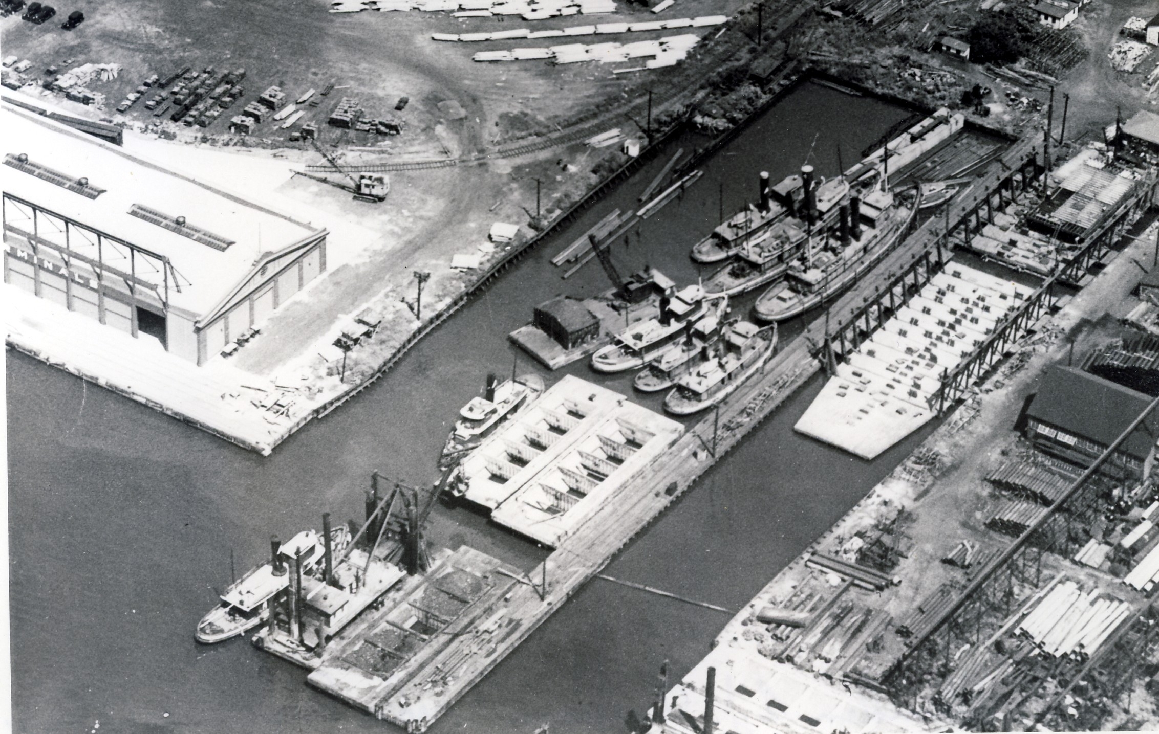 American Dredging Company at the foot of Division Street, 1930s