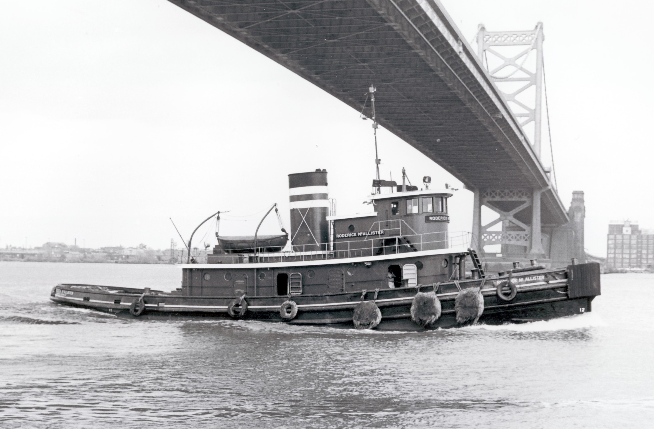 Tug RODERICK McALLISTER