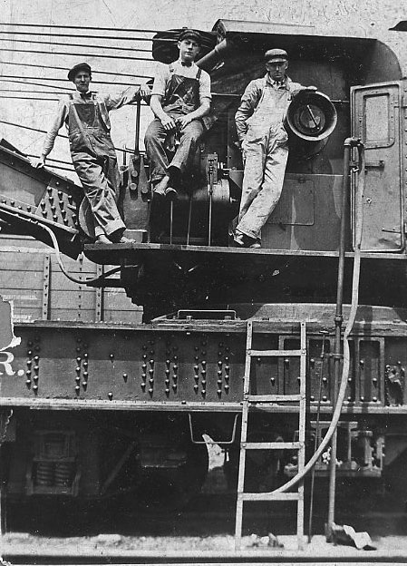 Robert Veatch at the Pavonia yards, Camden, early 1950s