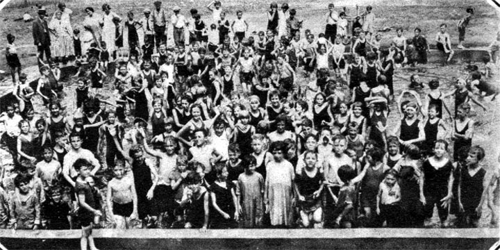 Children enjoying the splash pool at Dudley Grange, July 1926