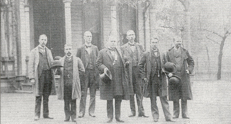 President William McKinley, senators and other officials in front of Albert Ebener's hotel, The Victorian House at Camden Gardens, Point and Erie Streets, circa 1900