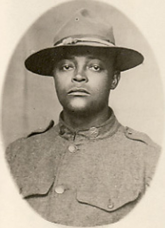World War I service card for Private Noah J. Palmer