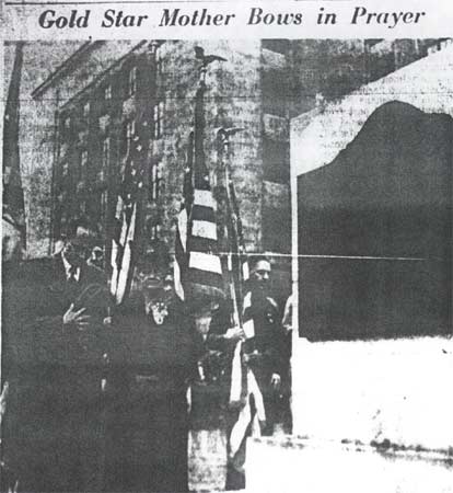 Camden Courier-Post November 12 1947 — Gold Star Mother Bows in Prayer
