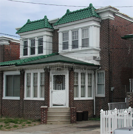 1234 Magnolia Avenue — March 2002
