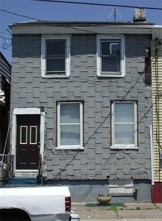 625 Spruce Street, Camden NJ — May 2002