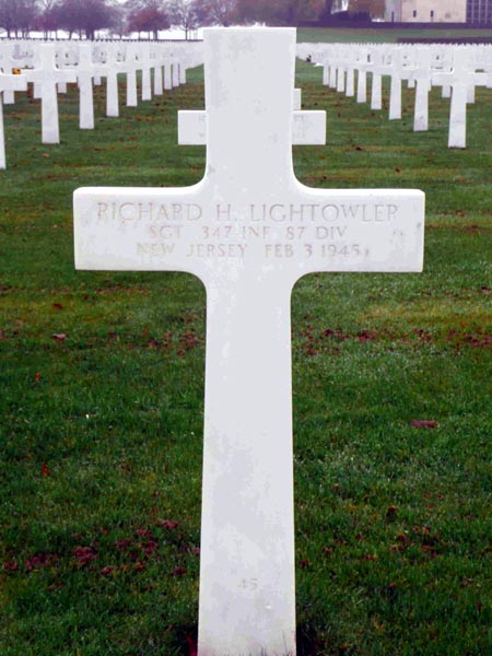 Grave of Sergeant Richard H. Lightowler at Henri-Chapelle American Cemetery, Henri-Chapelle, Belgium