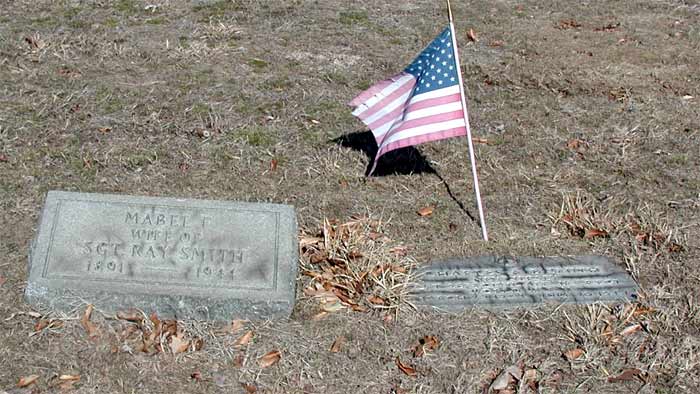 Grave markers for Mabel F. Smith and Charles A.B. Smith