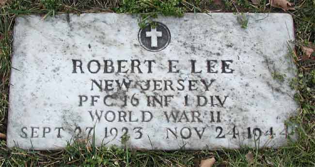 Grave of Private First Class Robert E. Lee at Calvary Cemetery, Cherry Hill NJ