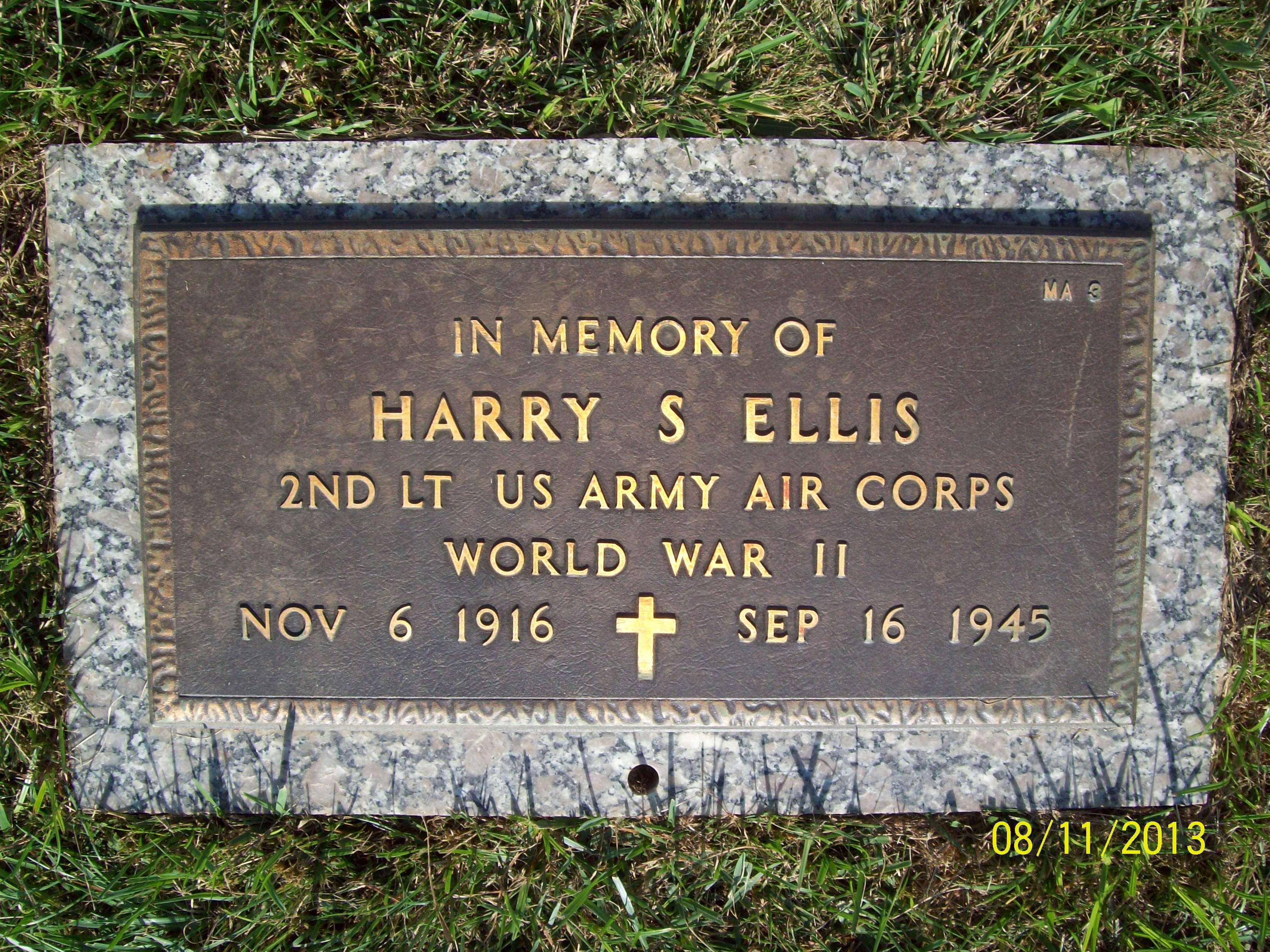 Honolulu Memorial tablet listing Harry S. Ellis