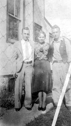 Harry J. Mote Jr., Clara V. Mote, and Augustus Mote at rear of 1102 Lois Street, Cramer Hill, Camden NJ, early 1930s