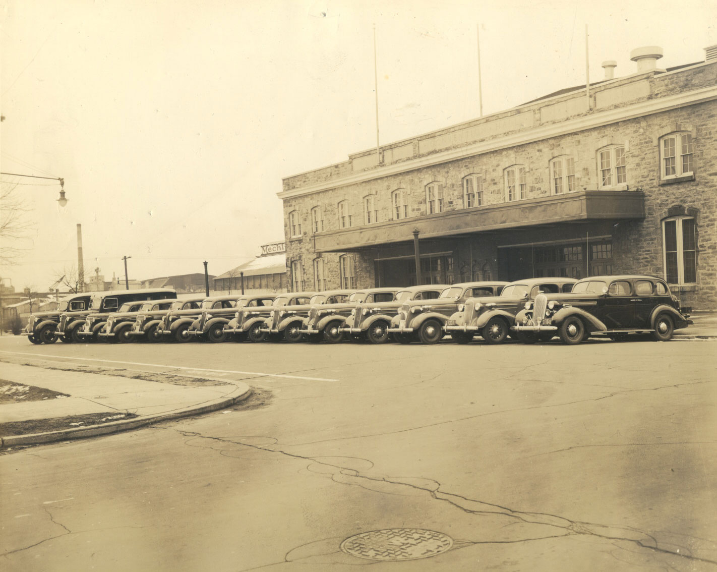Late 1930s photo of Camden Police Department vehicles in front of Convention Hall (supersize)