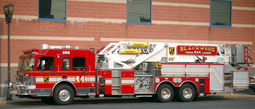 Blackwood NJ Tower Ladder 44, Camden Firemen's Memorial Dedication, 2006