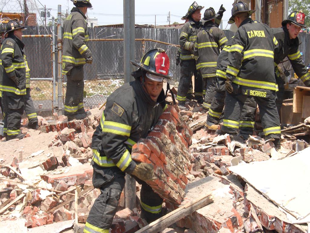 620 Sycamore Street fire, June 17, 2006 — Camden firefighters