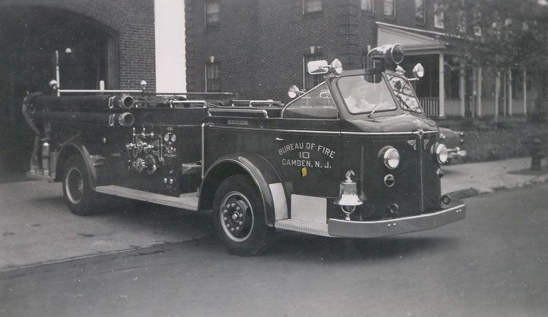 1955 American LaFrance 1000 GPM Pumper, Engine Company 10