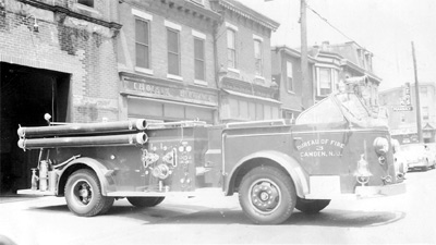 Engine Company 3, June 15, 1952 — 1950 American LaFrance Pumper 1000 gpm L-4136