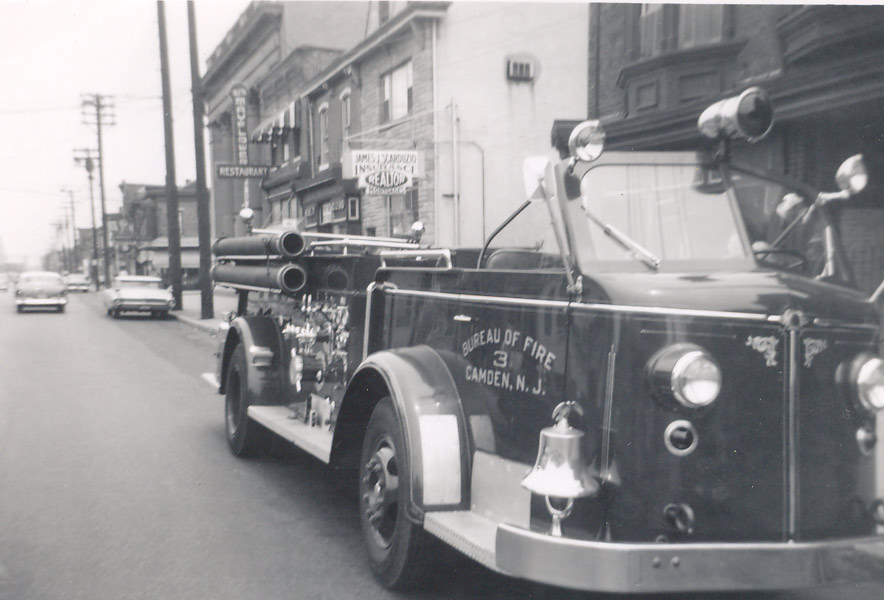 Engine Company 3, 1953 — American LaFrance Pumper 1000 gpm
