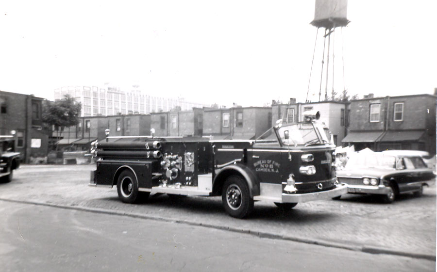 Engine Company 6 — 1959 American LaFrance Pumper 1000 GPM, July 1960