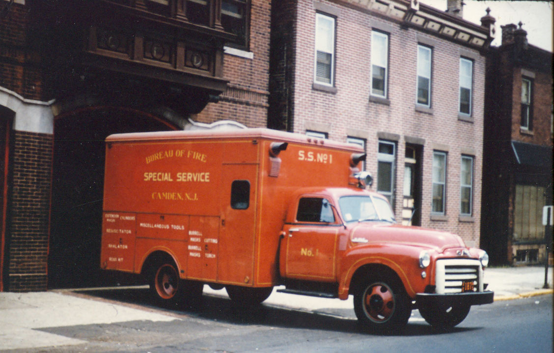Engine Company 7, 1960 — 1951 GMC