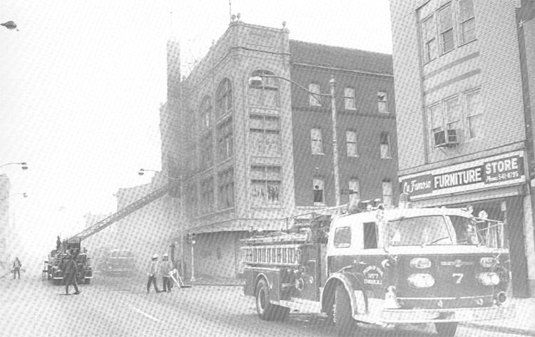 Engine Company 7 at the Hurley Store fire, Broadway and Pine Street, March 27, 1977
