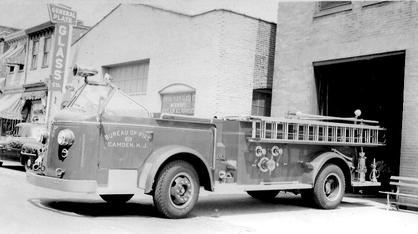 1951 American LaFrance 1000 GPM Pumper L-4456, June 15, 1952