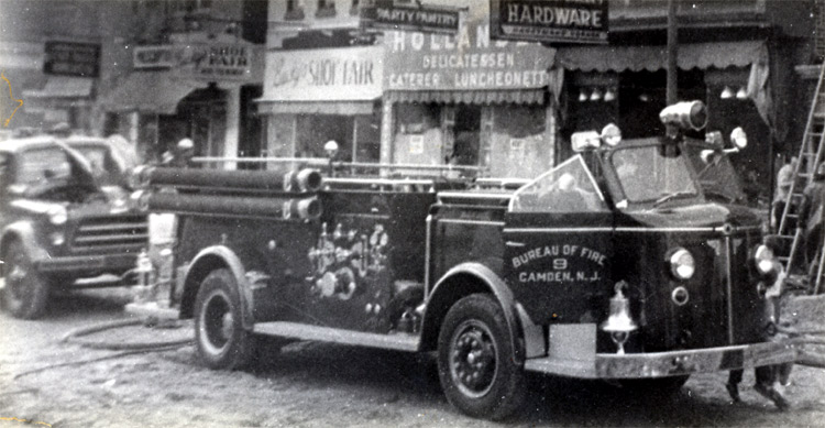 2400 Block of Federal Street, 2 Alarm Fire, 1956 — 1955 American LaFrance 1000 GPM