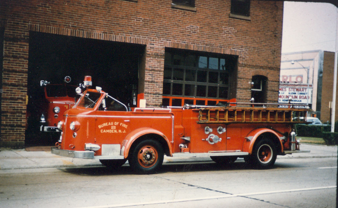 1955 American LaFrance Pumper 1000 GPM, 1960