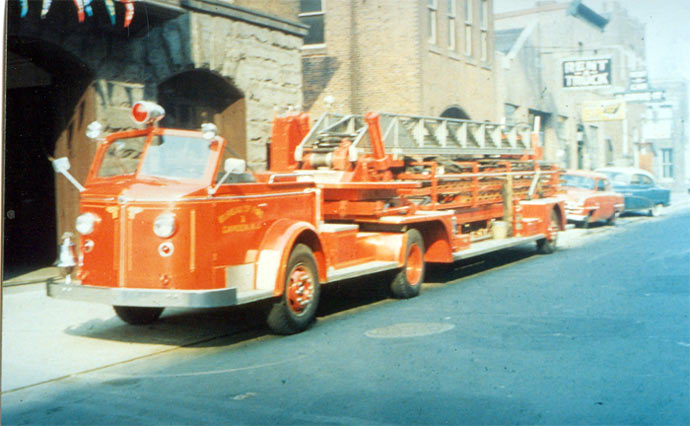 Ladder Company 1, 1952 American LaFrance 100 Foot Aerial Ladder, photograph by Bob Bartosz
