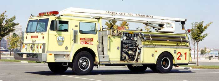 Reserve Engine Co. #21 with 54-foot squirt