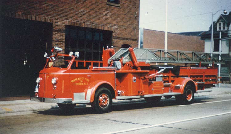 1957 American LaFrance 75-foot Aerial Ladder, Ladder Company 3 — 1957