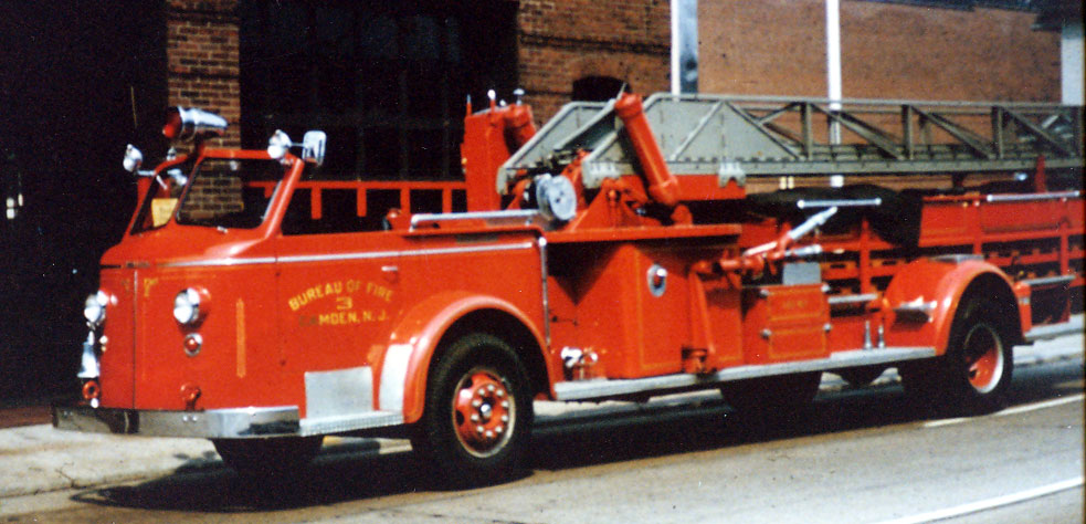 1957 American LaFrance 75-foot Aerial Ladder, Ladder Company 3 — second view