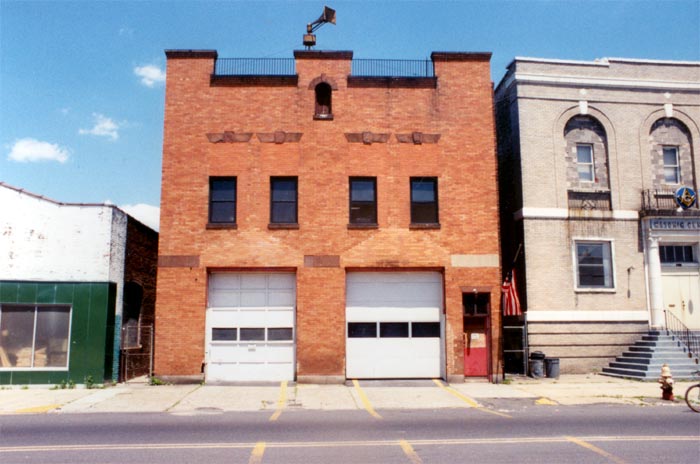 617-619 Kaighn Avenue fire, 1990s — building at left formerly home of General Glass