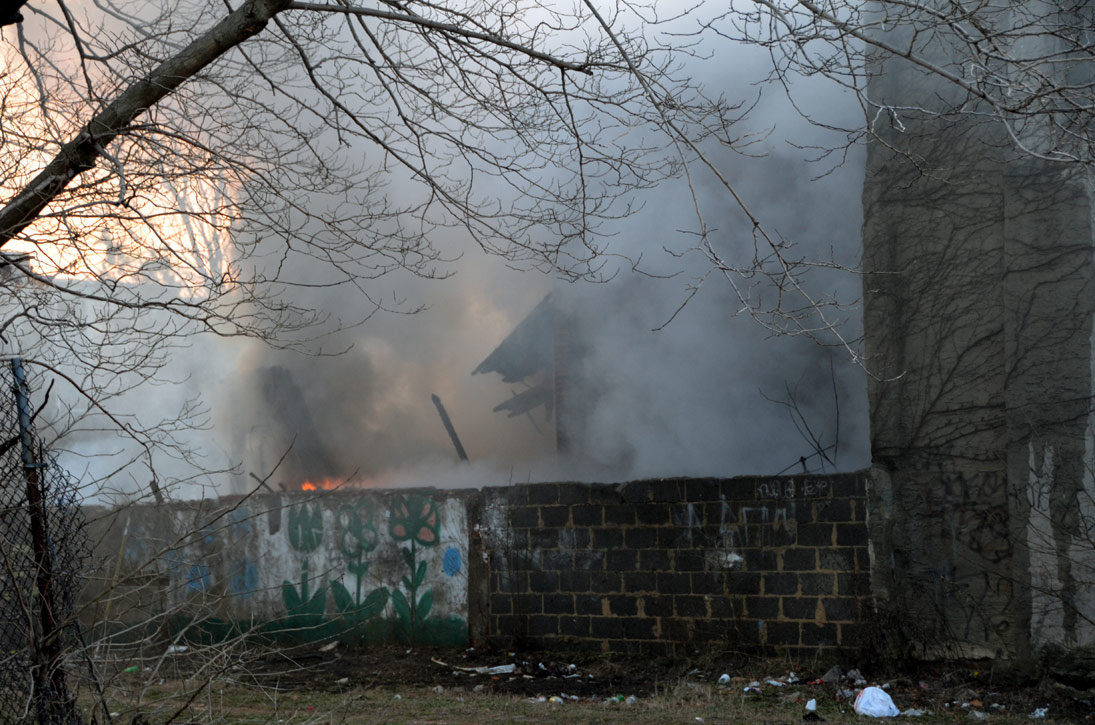 January 5, 2012 326 Royden Street — cfd 010512 9463 1b