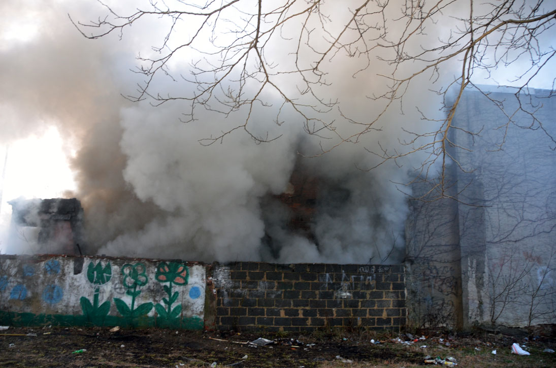 January 5, 2012 326 Royden Street — cfd 010512 9472 1b
