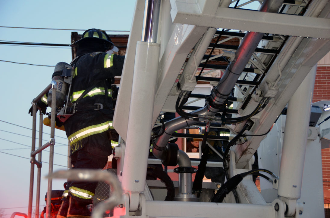 January 5, 2012 326 Royden Street — cfd 010512 9585 1b